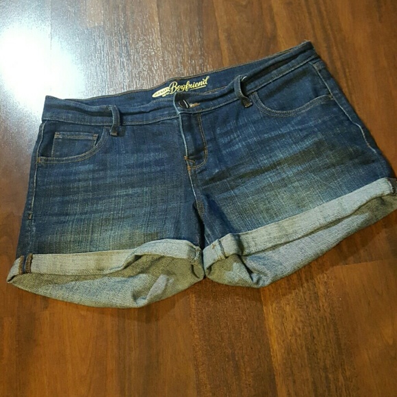 Old Navy Pants - Old Navy boyfriend jean shorts
